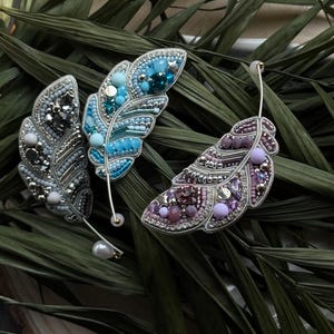 Feather brooch,silver feather,bride gift,custom brooch,embroidered feather pin,beaded feather,women&#39;s feather accessory,bag pin,hat brooch