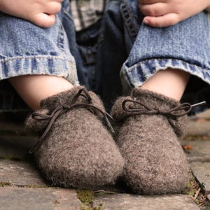 Toddler Cobble Shoe PDF PATTERN - (1, 2, and 3 years) - felted, shoe, bootie, booties, slipper, boot, shoelace, baby shower, gift, knitting