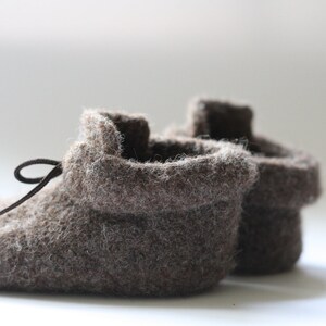 Baby Cobble Shoe PDF PATTERN 3-6 and 6-12 months felted, shoe, bootie, booties, slipper, boot, shoelace, baby shower, gift, knitting image 2