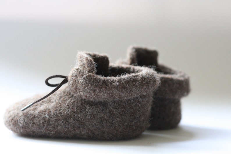 Baby Cobble Shoe PDF PATTERN 3-6 and 6-12 months felted, shoe, bootie, booties, slipper, boot, shoelace, baby shower, gift, knitting image 2