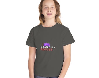 Jugend-Mittelgewichts-T-Shirt-Geschenk für Oma. Oma liebt es, Jugend liebt es