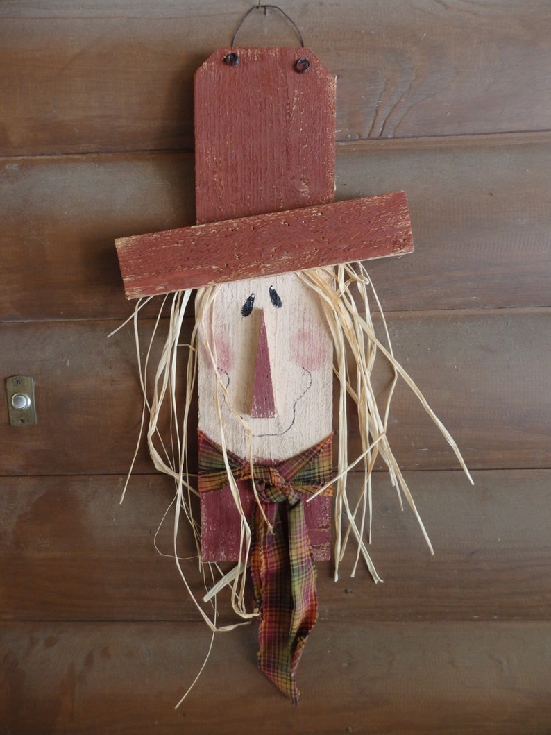 Handcrafted Wooden Cedar Picket Scarecrow Door/Wall Hanger/Fall/Seasonal Home Decor/Handpainted image 4