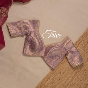 Made To Order lavender Saree Blouse, Designer Saree Blouse,Banarasi Silk Sari Blouse, Sari Top , Indian Sari, Elbow Sleeves Blouse