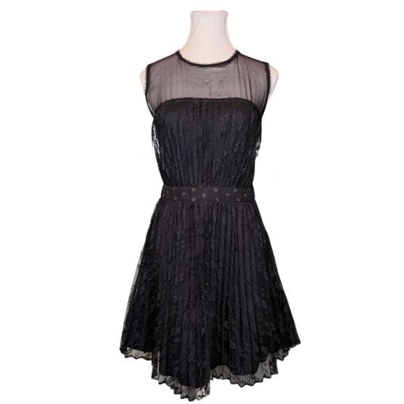 lace dress halter neck AYLIN FLORAL LACE HALTER NECK GOWN | CULT MIA main image 1