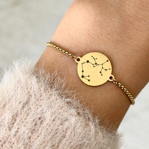 Spersonalizowana bransoletka ze znakiem zodiaku, biżuteria zodiakalna, bransoletka z konstelacją i grawerowanym medalem, prezent na Dzień Matki