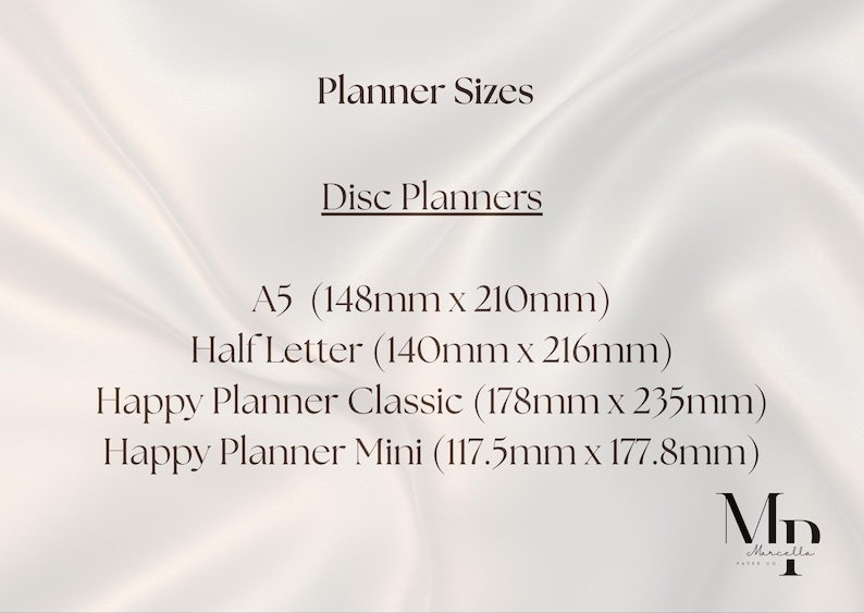 Puede incluir: Una tabla titulada Planner Sizes y Disc Planners que enumera las dimensiones en mil&iacute;metros: A5 (148mm x 210mm), Half Letter (140mm x 216mm), Happy Planner Classic (178mm x 235mm) y Happy Planner Mini (117.5mm x 177.8mm) con un logotipo.