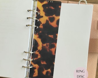 Marcapáginas de vitela con diseño de carey para agenda / Accesorio para carpeta de anillas A5 y A6.
