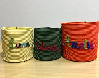 Canasta de bebé personalizada, canasta de regalo personalizada con nombre, regalo para baby shower, regalo para recién nacido, canasta de cuerda de algodón, regalo para guardería