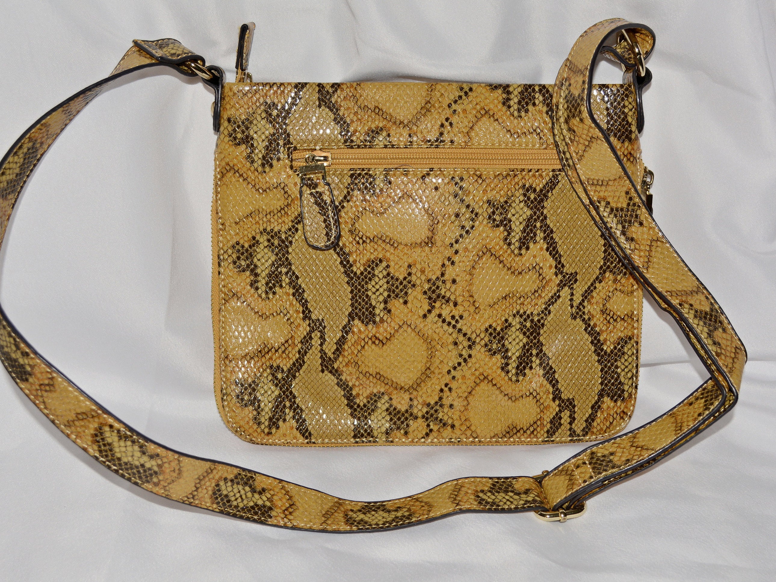 Faux snake skin purse Anne Klein purse with exotic reptile print
