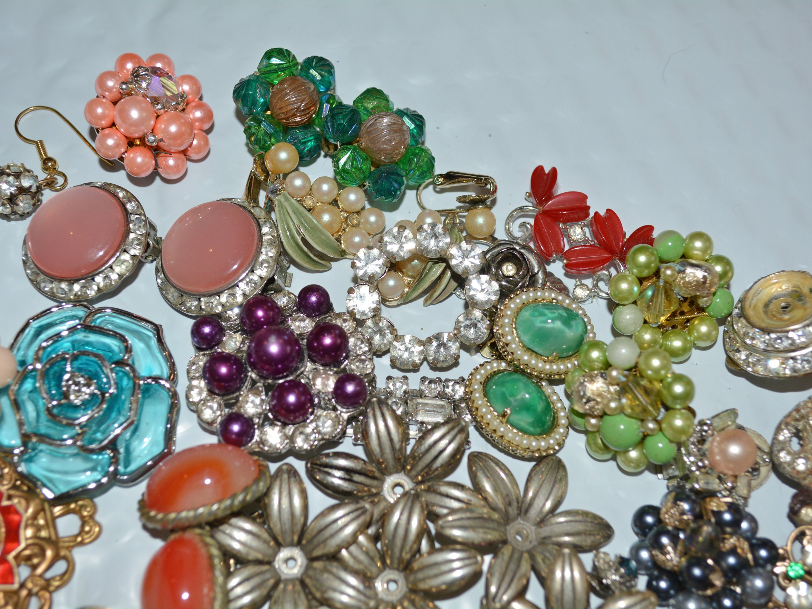 Assemblage jewelry lot mixed jewelry vintage earrings clip on