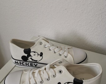 Mickey Mouse sneakers maat 40 en 41