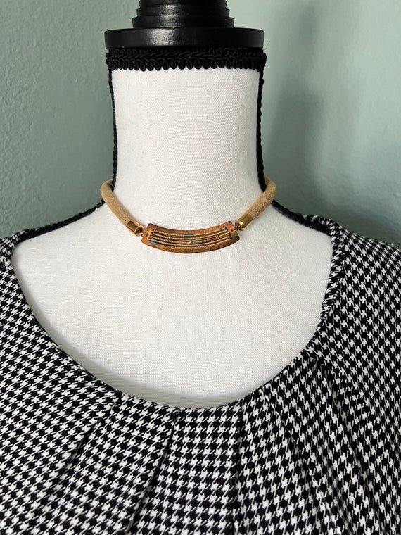 Vintage Jewelry Set 2 Suede Metal Necklace and  E… - image 7