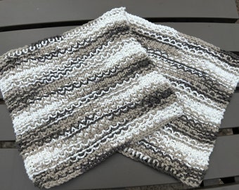 Gorgeous Set of 2 Hand Knit Wash Cloths/Spa Cloth/Facial Cloth/Dish Cloth