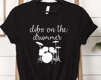 Dibs On The Drummer Camiseta, Camiseta de Músico, Camiseta de Banda, Camiseta de Rock and Roll, Camiseta de Batería para Niños, Regalos de Música, Camiseta de Baterista, Camisetas de Batería
