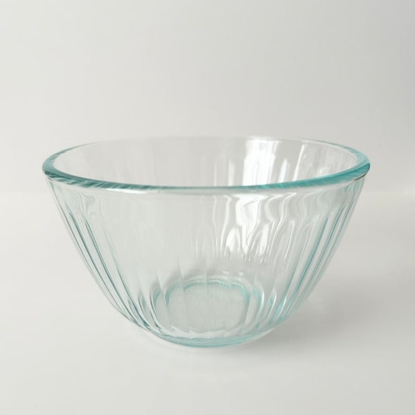 Vintage Pyrex Blue Tinted Ribbed Glass 3 Cup Retro Kitchen Mixing Bowl #7401