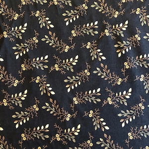 WYPRZEDAŻ - Foilage On Black - autorstwa Lindy Brannock i Jana Petaka - For Moda - (1997) - 1 jard - 6,50 dolara