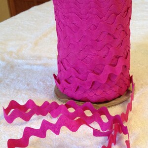 Vintage Polyester Blend Ric Rac - Raspberry - 5 yards - 6 Dollars
