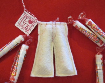 Smartie Pants Favors - Felt Craft - PDF Pattern file - Great for Valentines, Classroom Treats, etc.