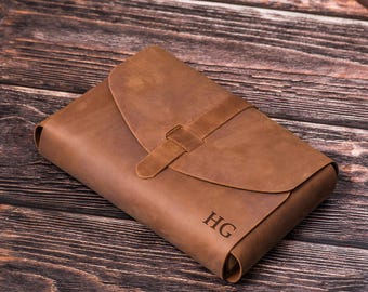 Personalized leather book sleeve, Handmade book sleeves, Leather book cover customized, Monogrammed book cover, Book protector case