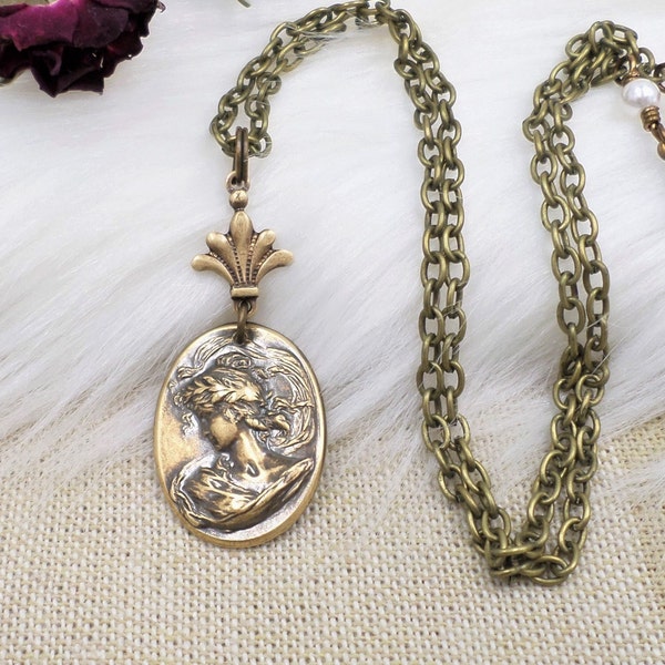 Brass Small Cameo Necklace, Feminine Royalcore Jewelry, Victorian Woman Lady, Edwardian Baroque Style, Ren Faire Cosplay, Romantic Academia