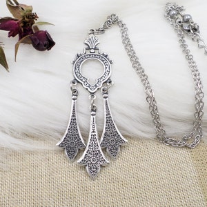 Silver Medieval Chandelier Necklace, Royalcore Accessory, Light Academia Aesthetic, Renaissance Jewelry, Ren Faire Cosplay, Victorian Goth