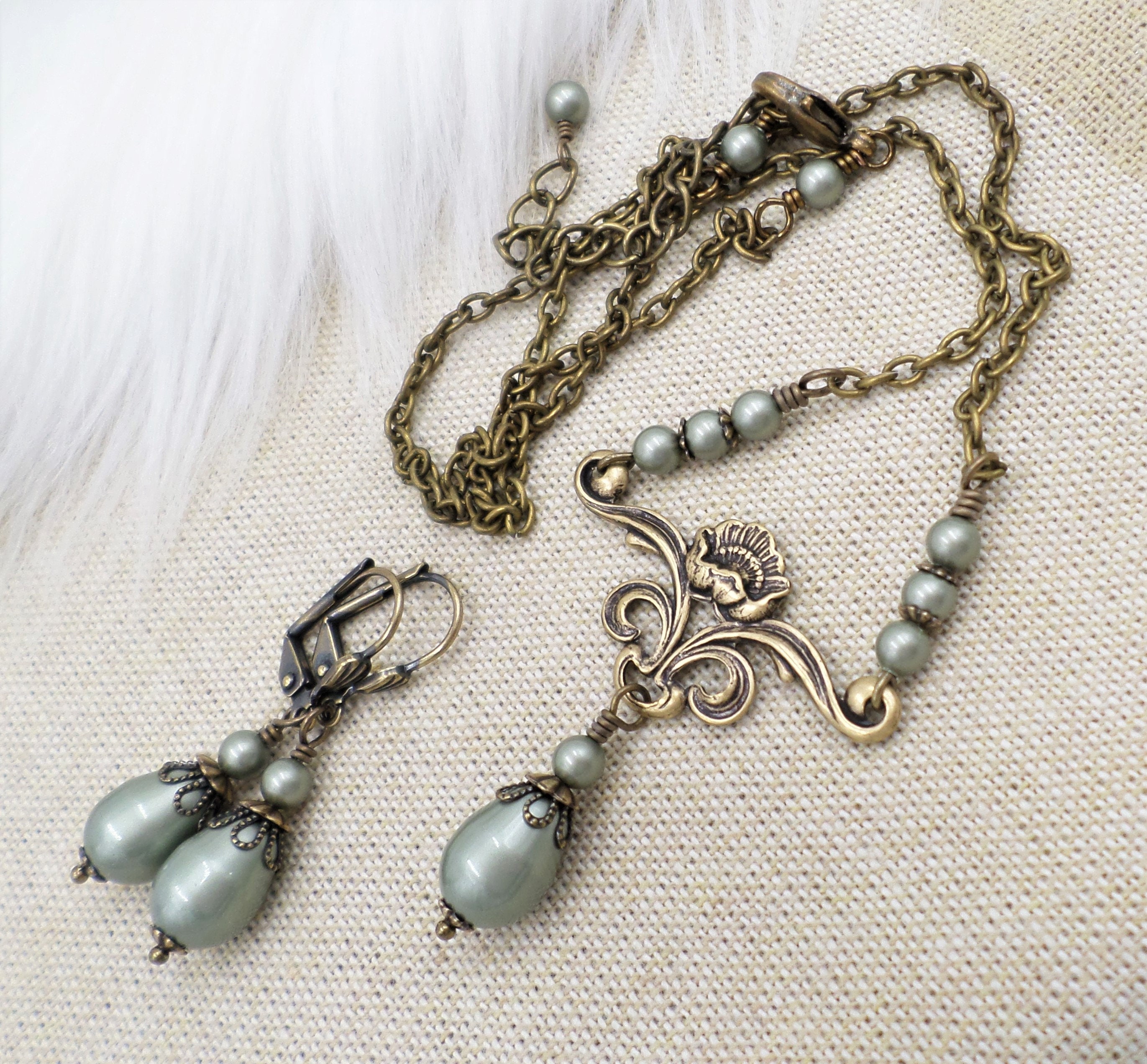 Sage Green Pearl Necklace Earrings SET on Brass Art Nouveau -  in 2023