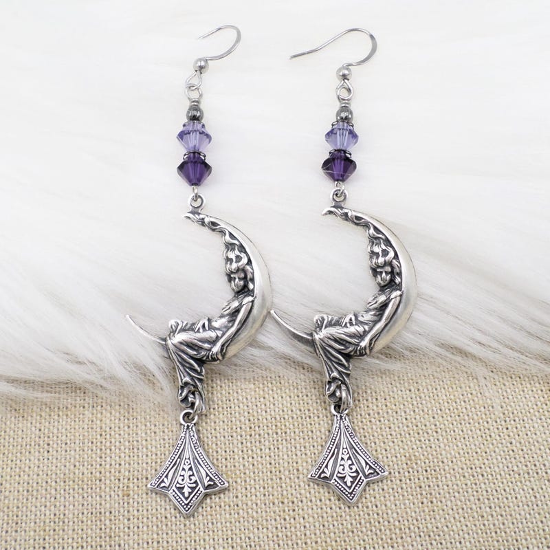 Goddess Melissae Cresent Earring main image 0