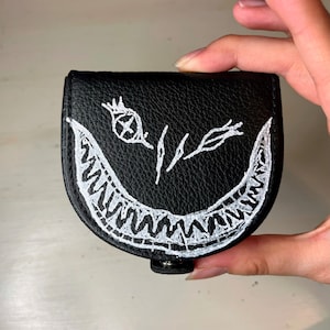Cartera artesanal dibujada a mano / arte de graffiti, arte callejero, arte abstracto, hecho a mano, personalizado, arte para vestir, cartera pintada a medida, pieza única