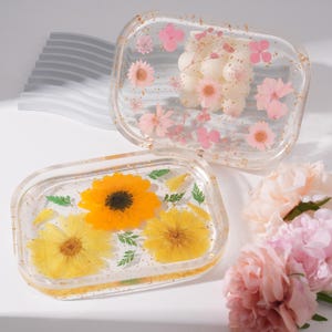 Natural Flowers Resin Trinket Tray with Real Dried Flowers and Gold Flakes,Bathroom Soap Dish,Gift for Wedding, Birthday,Mother's Day