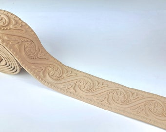 Aus Holz geschnitzte, flexible Zierleiste, 215 cm x 7 cm