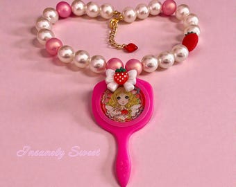 Collier de perles fraises fille rétro vintage