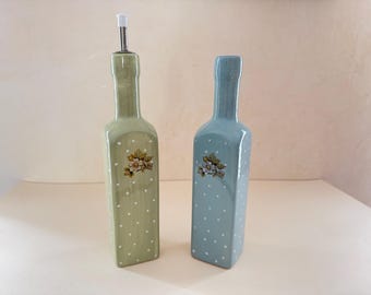Juego de botellas de aceite y vinagre de cerámica italiana vintage pintadas a mano – Decoración de cocina en tonos pastel de principios de los 2000 – Juego de aceiteras y vinagreras estilo cottagecore – Cerámica italiana