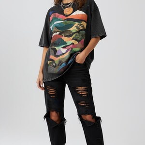 PREMIUM Japanische Wellen Oversize Snow Washed T-Shirt, Japanisches Muster, Hochwertiges Shirt, Japanische Ästhetik, Tokyo Fashion, Streetwear Bild 4