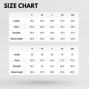Pu&ograve; includere: Una tabella delle taglie per abbigliamento, con misure in centimetri. Le taglie vanno dalla S alla 2XL. Le misure sono fornite per lunghezza, torace, spalle e lunghezza maniche. Il testo "SIZE CHART" &egrave; in alto.