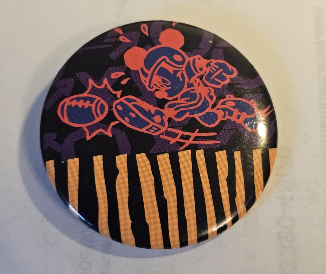 Throwback Football Mickey Mouse Pinback Button #2056 - Etsy