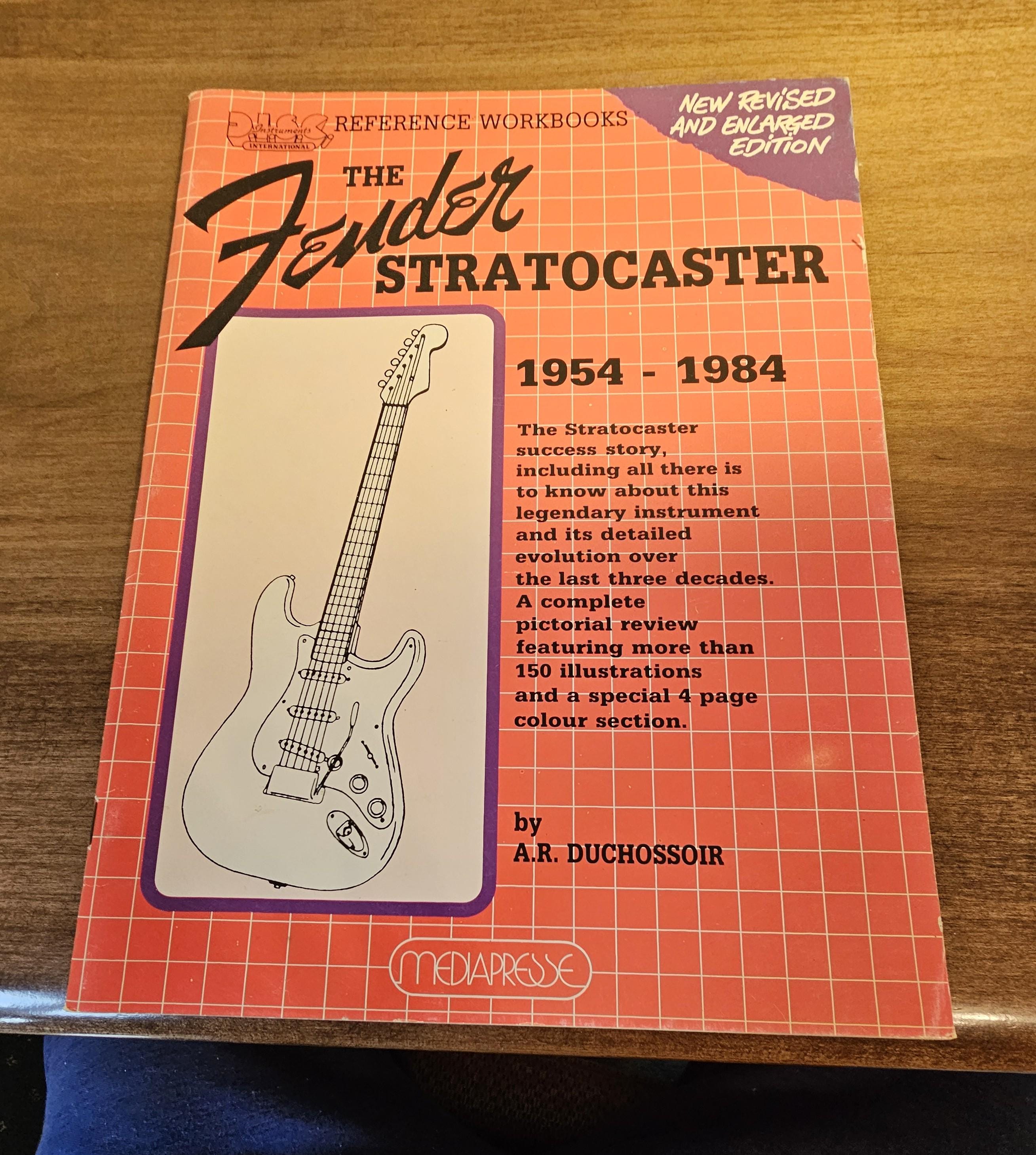 フェンダー・ストラトキャスター 1954-1984 ソフトカバー本 - Etsy 日本
