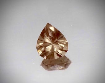 1.05 ct Oregon sunstone pear