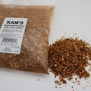 Kam&#39;s Garlic Chili Crunch 1 pound bag/ just add hot oil, each bag makes 7-9 cups of chili crunch oil !