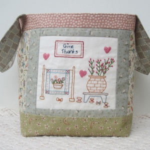 Beautiful Bits Basket -pdf pattern