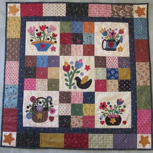 Folk Art Flowers quilt pdf pattern