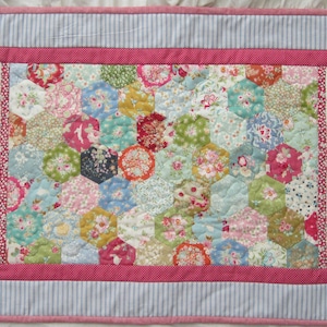 Walking in the Garden quilt pdf pattern