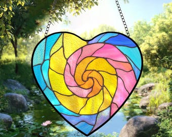 Atrapasueños arcoíris de vitral: espiral de dopamina con forma de corazón para colgar en la ventana