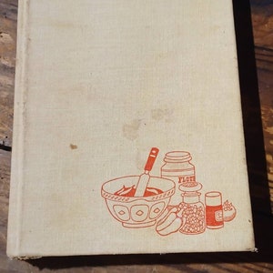 1968 Marguerite Patten's American Every Day Cook Book in color vintage 60s cookbook immagine 1