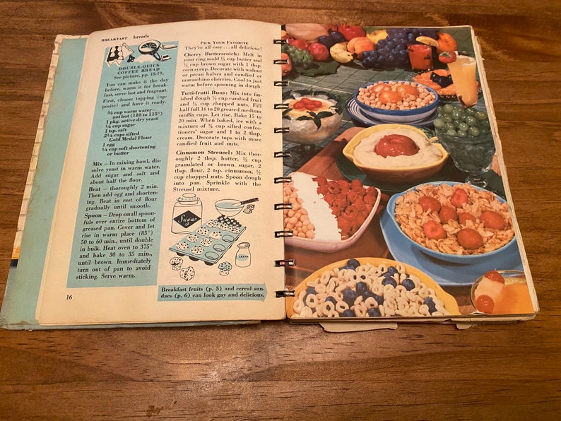 1954 Betty Crockers GOOD AND EASY Cook Book image 6