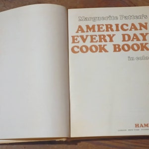 1968 Marguerite Patten's American Every Day Cook Book in color vintage 60s cookbook immagine 3