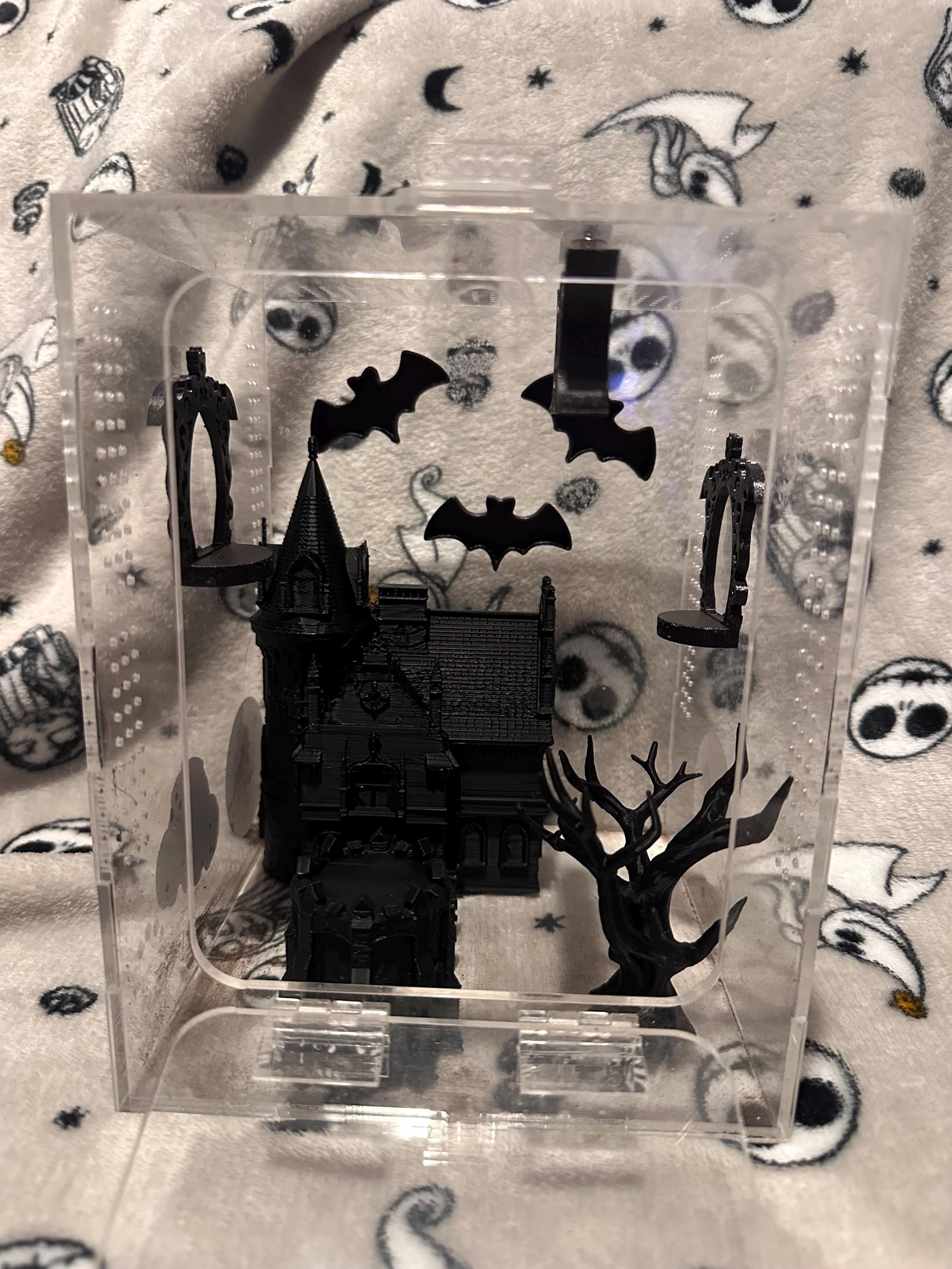 Gothic jumping spider accessories, magnetised jumping spider ledges, gothic pet decoration, Halloween bat ledges, pet enclosure decor