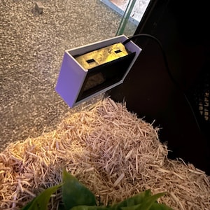 Magnetic Thermometer Hygrometer Holder: Gecko Tank Accessory