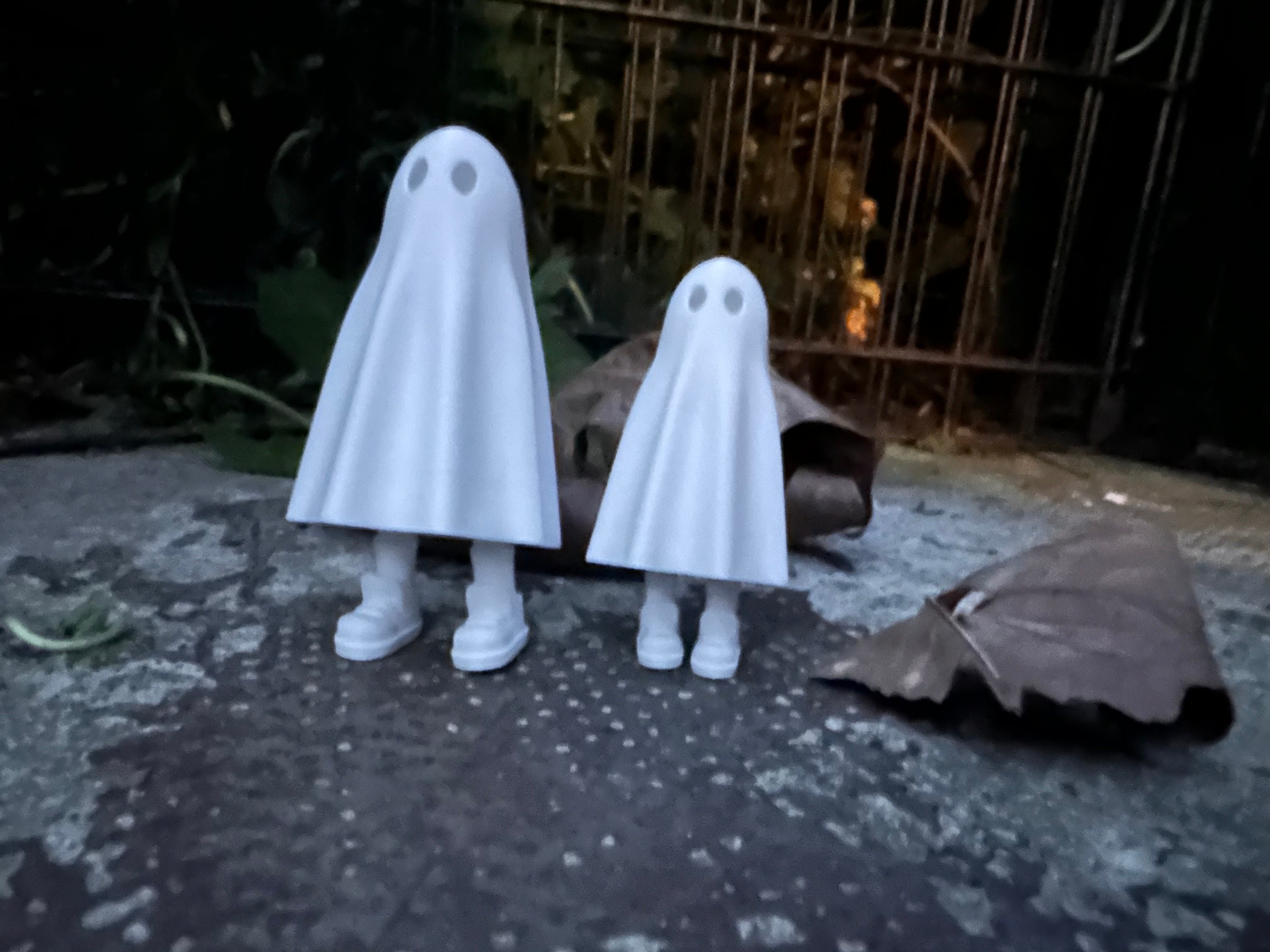 thumbnail interactive-video image 1 of 3D Printed Ghost With Legs - Halloween Decoration - Free Standing White 1 of 3