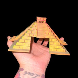 Gecko pyramid hide, 3D printed jumping spider hide, pyramid snake hide, reptile accessories, enclosure accessories for spider, gecko decor