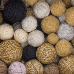 Brown Yarn Scrap Balls – Mixed Textures & Brands, 400g Crafting Yarn Bundle